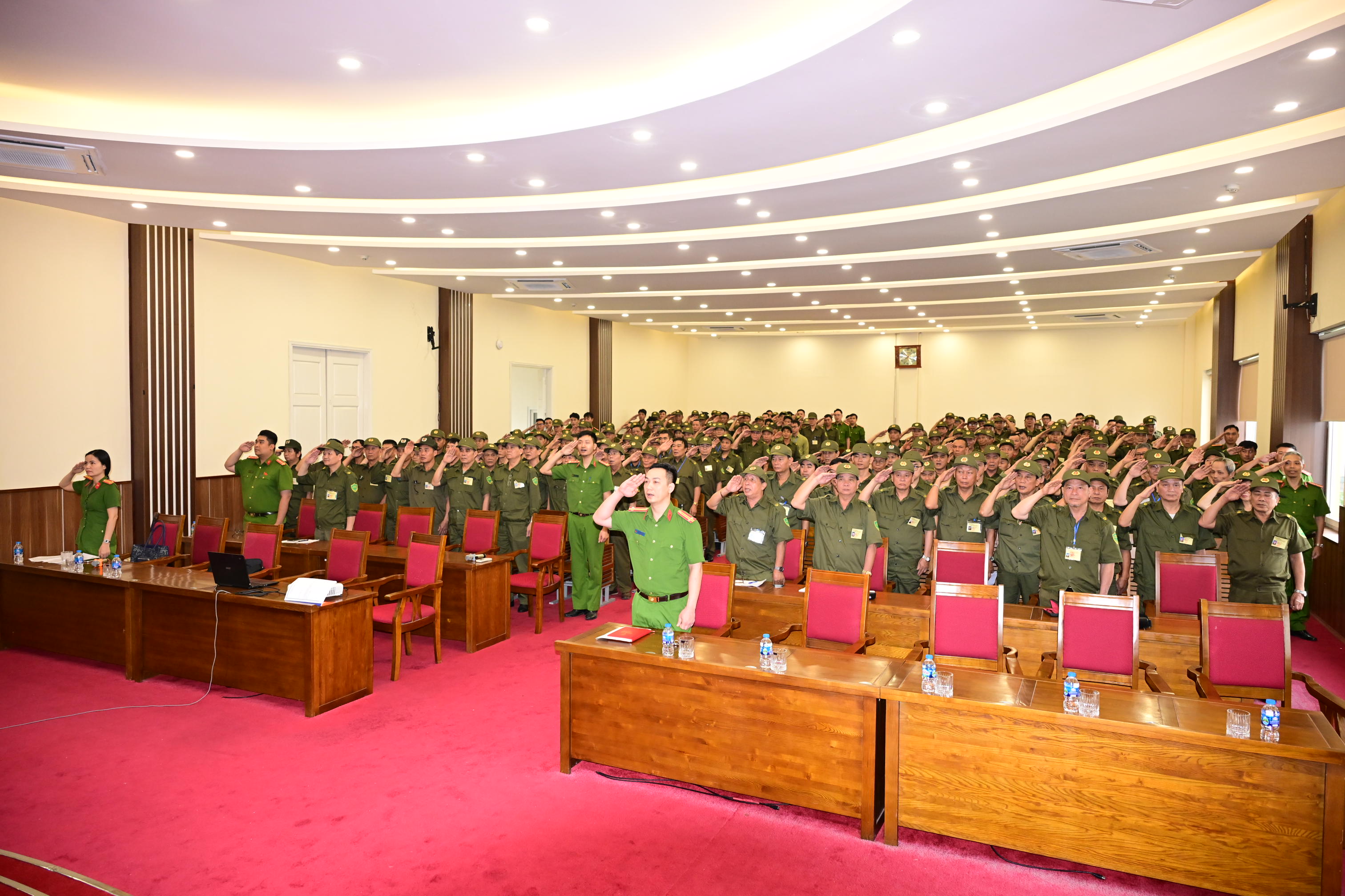 Gần 10.000 thành viên  lực lượng tham gia bảo vệ an ninh, trật tự ở cơ sở tham gia thi trắc nghiệm trực tuyến tại Hội thi (lần thứ I) năm 2026 cấp xã tại thành phố Hải Phòng